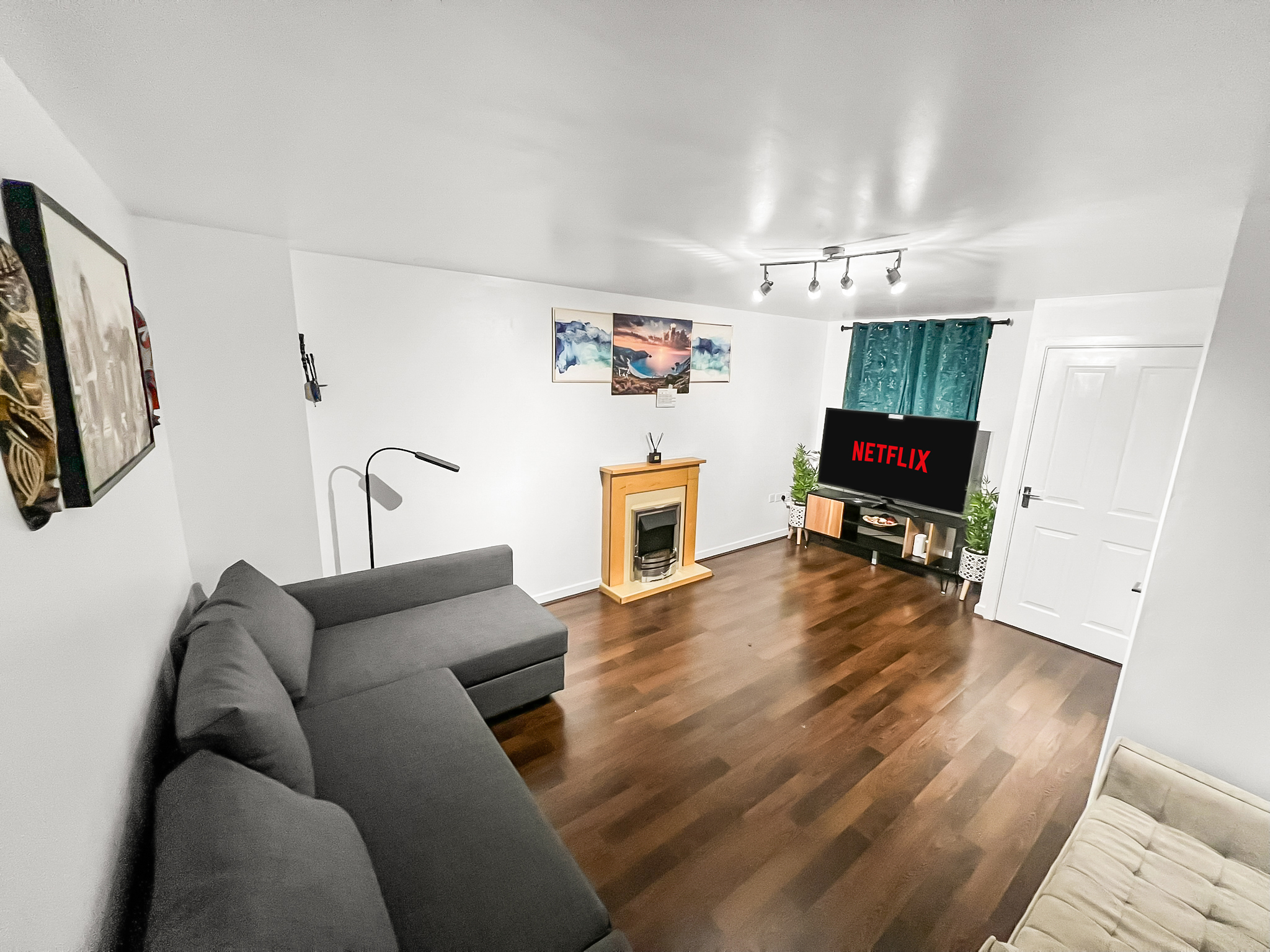 Image of New Manchester City Getaway House with 2 FREE Parking